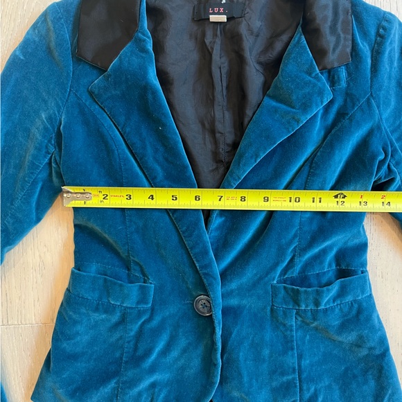 Vintage Velvet Blazer - Picture 3 of 6